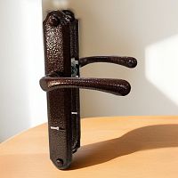 Ручка на планке РДП 1-006-77С АМ -антик медь,сувальд. /15/