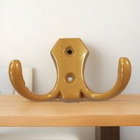 Крючок мебельный малый золотой металлик, (25), КМ-2 Крючок мебельный малый золотой металлик, (25), КМ-2