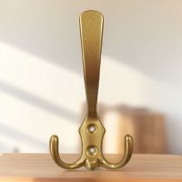 Крючок мебельный большой матовое золото, (30), КМ-1 Крючок мебельный большой матовое золото, (30), КМ-1