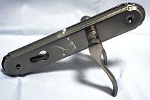 Ручка на планке под цилиндр 85 база Цвет SN Ручка на планке под цилиндр 85 база Цвет SN