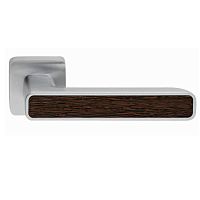 Дверная ручка на квад.розетке,660/50 QR INNER :хром мат.с дерев.вставкой венге Дверная ручка на квад.розетке,660/50 QR INNER :хром мат.с дерев.вставкой венге