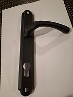 Ручка на планке РДП-2-006-85Ц ЧЕРНЫЙ МАТОВЫЙ,цилиндр /15/ Ручка на планке РДП-2-006-85Ц ЧЕРНЫЙ МАТОВЫЙ,цилиндр /15/